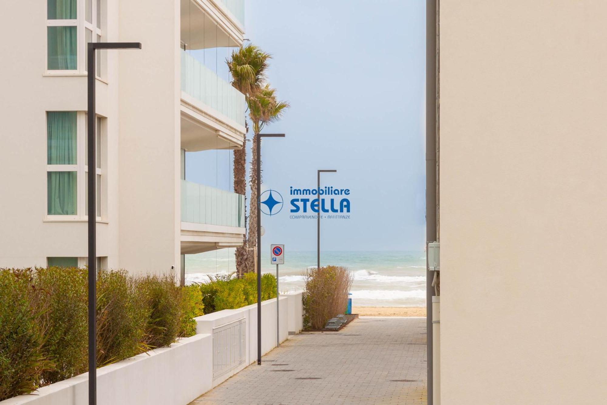 Condominio Rossella 利多迪迪耶索洛 外观 照片